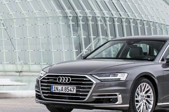 汽车界的科技巨人 试驾奥迪全新A8/A8L