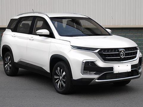 哈弗H6神车地位不保！宝骏全新SUV，油耗4毛，仅售6万