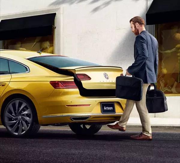 大众Arteon抢先在日本上市和奥迪A5竞争,大众的情怀能奏效吗?
