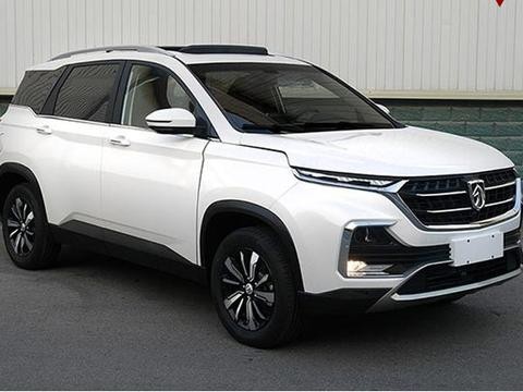 采用悬浮车型设计 宝骏530申报图曝光