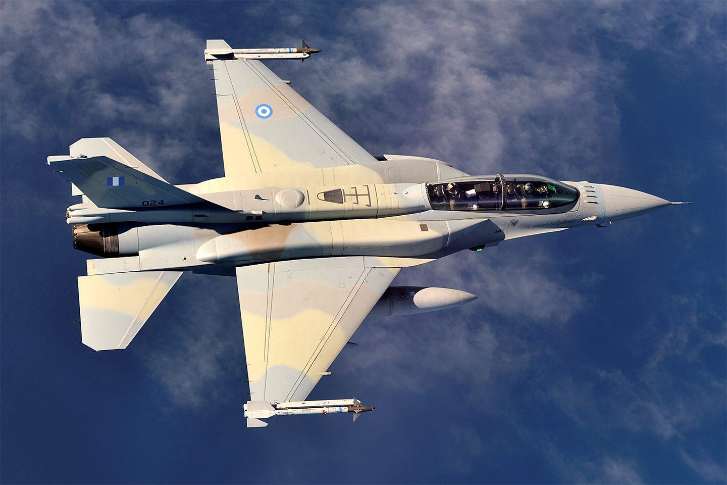 1988-2010年从美国采购了170架f-16战斗机,其中包括40架f-16c/d block