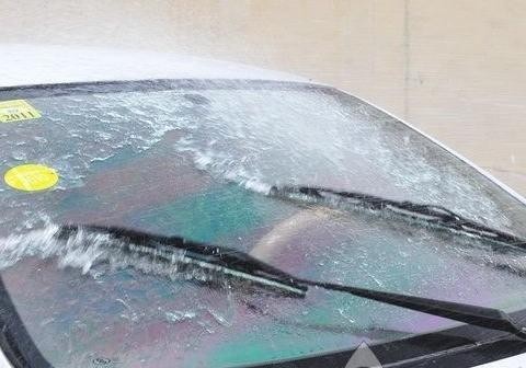 为什么汽车雨刮片提前报废？日常使用得注意这3点