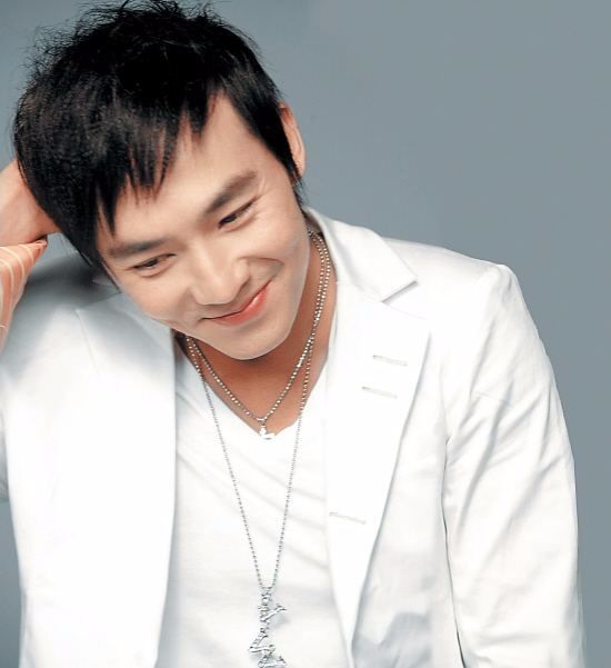 言承旭太低调了!好久不见竟然在别人微博上出