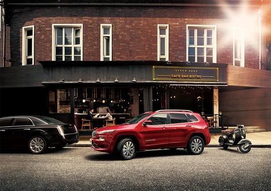 你还在靠情怀买Jeep自由光？