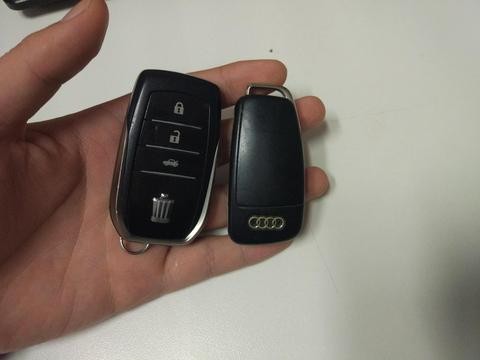 终极大PK，奥迪A6和丰田皇冠在紫禁之峰的最后一搏