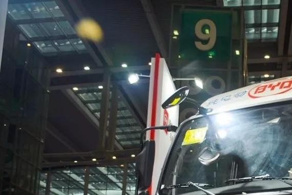 民用电动车没玩透就折腾电动卡车 比亚迪是真没脑？