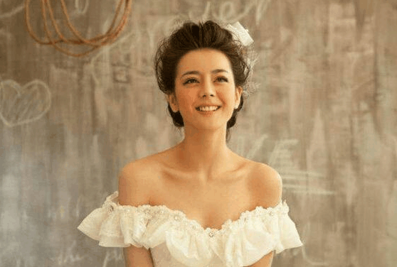鹿晗婚纱_关晓彤鹿晗婚纱合照(3)