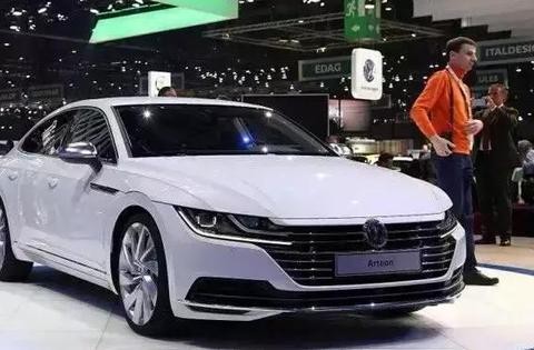 全新大众CC预计2018年上市，26万人民币起售，比现款大了一圈