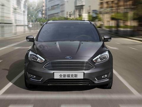 福克斯强悍的操控让编辑有想换车的冲动 行驶品质强于思域