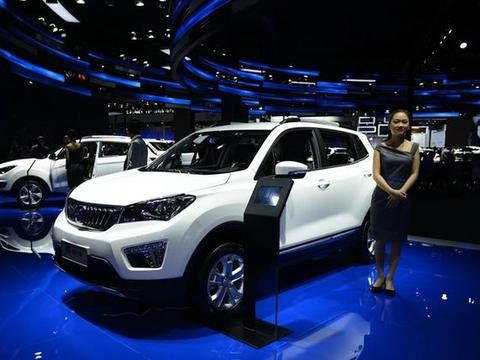 本田XRV遇见它一秒变土鳖，充电1小时能跑300公里，加速仅3秒