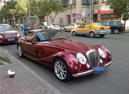 浙江街头一辆85万豪车,远看像劳斯莱斯,细看连老司机都不认识!