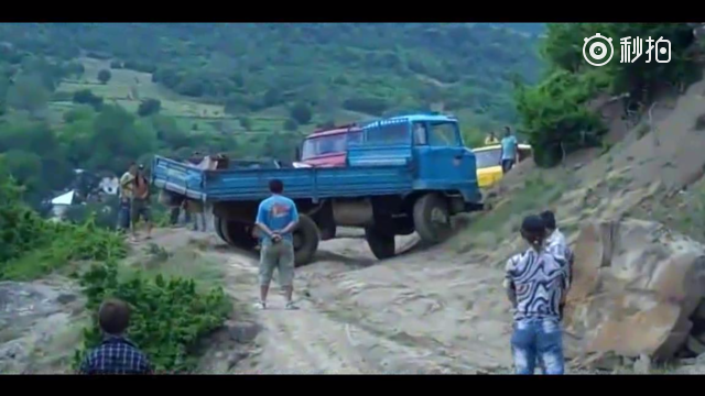 世界上最令人惊奇的卡车司机，这车技真的是神了！