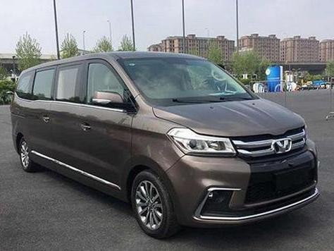 发动机20万，看前排10万，一坐后排至少80万，这国产吊炸天