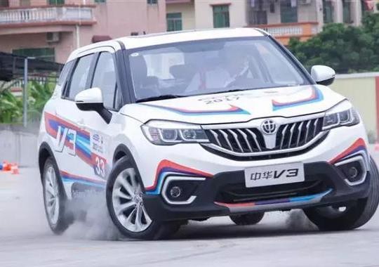 18款DX3正式上市，奇瑞首款纯电动A级轿车上市