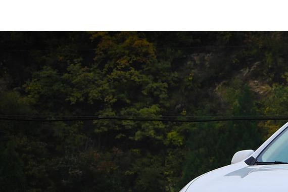 后排空间叹为观止 车讯网试驾东南汽车DX7