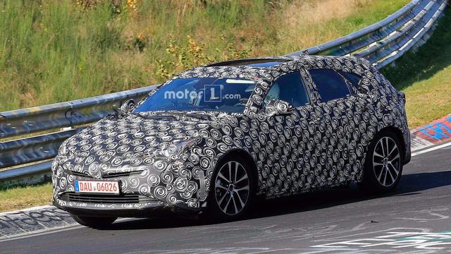 新能源汽车先行者普锐斯要出新款了,丰田普锐斯V谍照首次被曝