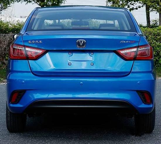 全家都照雷克萨斯整容,说比CS95好看,长安咋