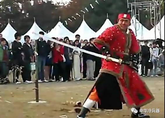 一直作为非主流存在的双手刀,为何在明代大放异彩?