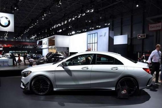 地表最强2.0T，4.2S破百+无框车门，60万以内撩妹神器！