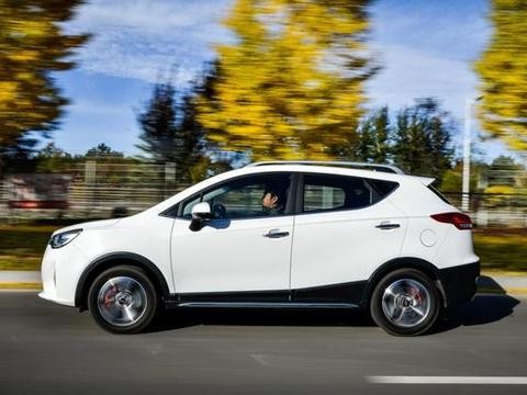 去年月销2万，如今9个月卖不到4万，爆跌1万，为何还是不受待见？