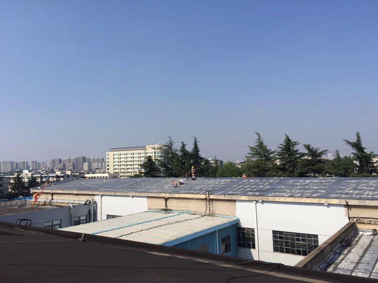 江苏省首个光伏发电公交场站落地南京,星星充