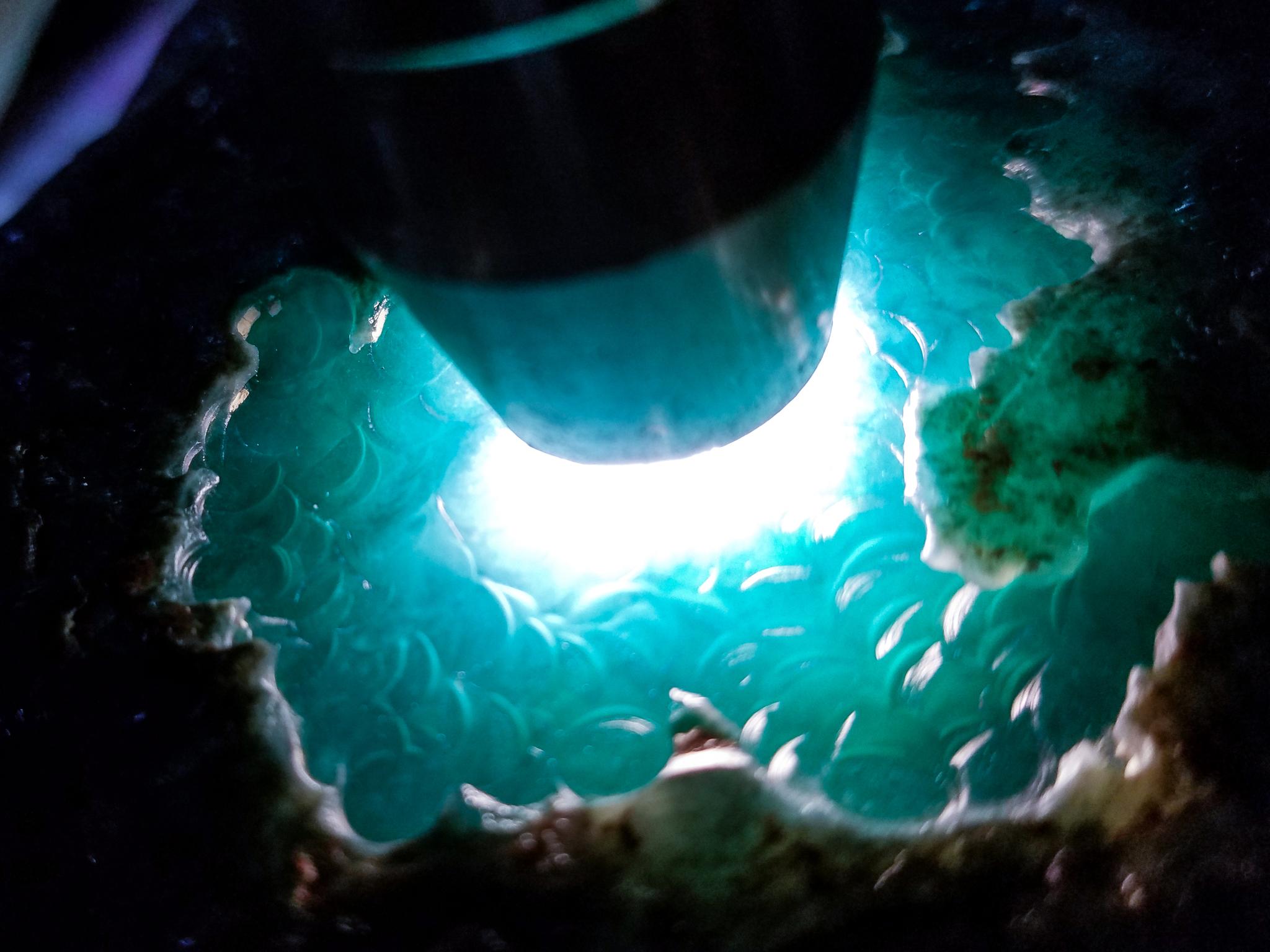 绝对的极品蓝水翡翠原石--欣赏