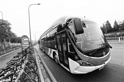 67年历史“大1路”变为纯电动车