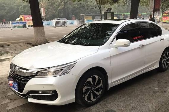 忘不掉的颜值，9.5代雅阁前脸霸气车尾丰满，这才是本田freestyle