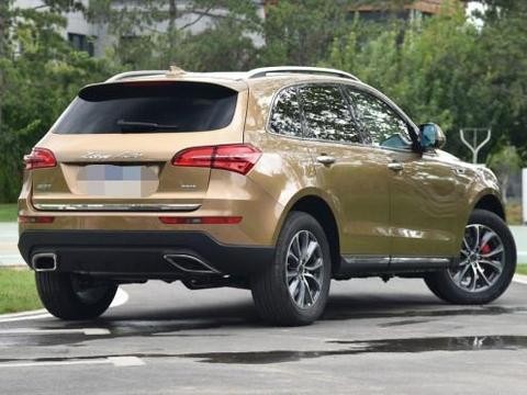 这款SUV售价10万左右，内饰与奥迪Q5不分上下，有钱就买它！