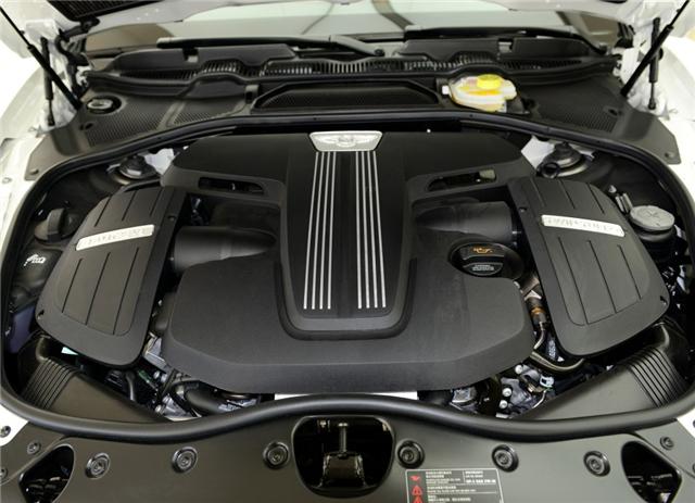 还在加价几十万买迈巴赫S600? 这款宾利已经跌破250万, 档次更高