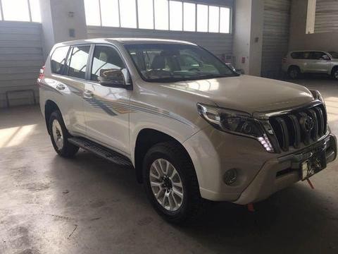 17款丰田霸道2700中东版9气囊高配高效率四缸大动力SUV堪称王者