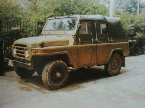 北汽这款经典车型又出新版了，售价6万卖的就是情怀，网友说太烂