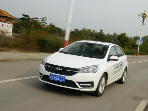 宋楠：深度试驾续航350公里的艾瑞泽5e电动汽车