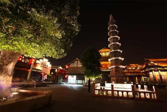 杭州香积寺古建筑夜景照明设计：光芒万丈佛光普照的视觉效果！