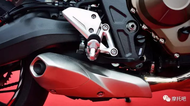 �ٵ���·�������ϡ�CB650F��CBR650F�Լݱ���