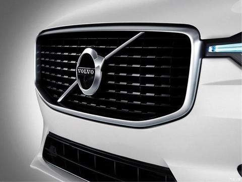 国产奔驰奥迪要紧张了！全新沃尔沃XC60十二月份上市