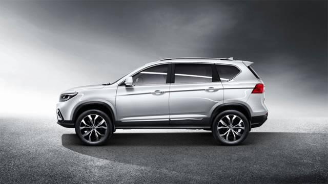 8.99万起,这台“德味”国产SUV,居然上了双“T”!