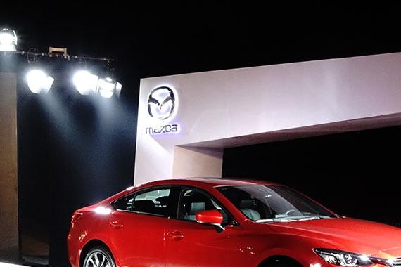 还买啥迈腾？超高颜值B级车上市 价格只需17.58万起，配置还超高