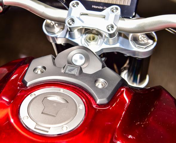 2017东京车展本田摩托车展出全新Cafe Racer