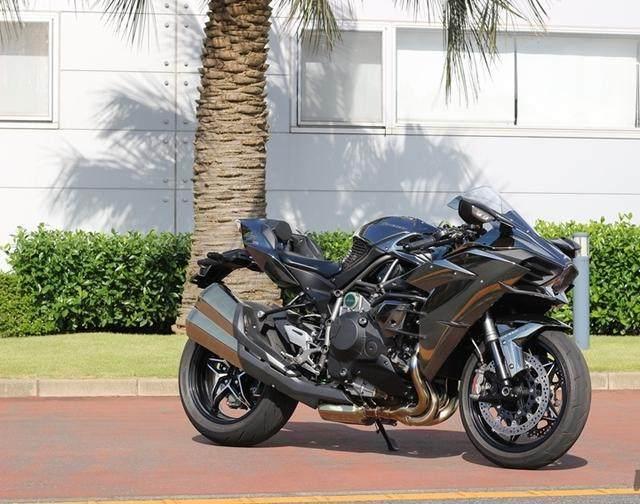 试驾报告魄力满点川崎ninja h2