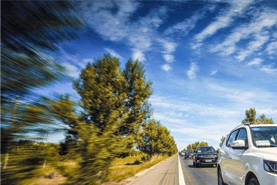 8万级SUV也能化身幸福使者，远景SUV就是不一样