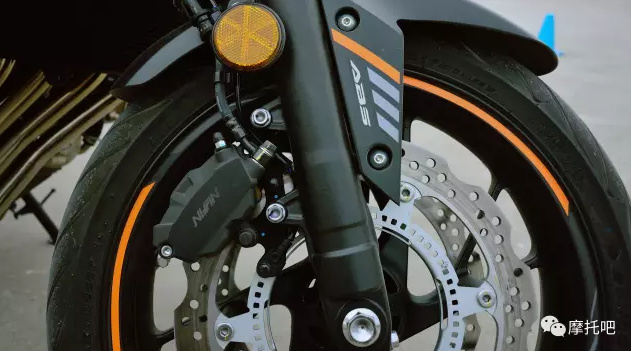 �ٵ���·�������ϡ�CB650F��CBR650F�Լݱ���