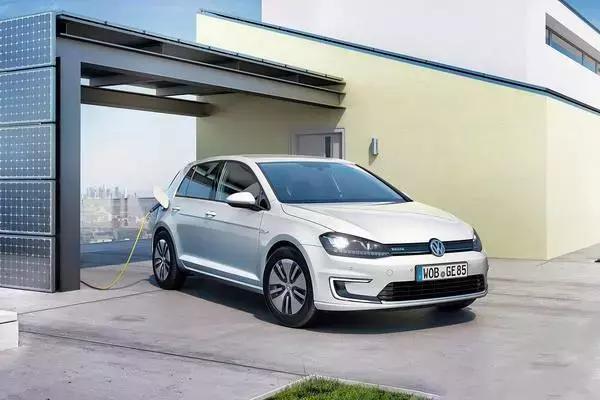 高尔夫、卡罗拉等将推出新能源车,我们的孩子是无缘汽油车了吗?