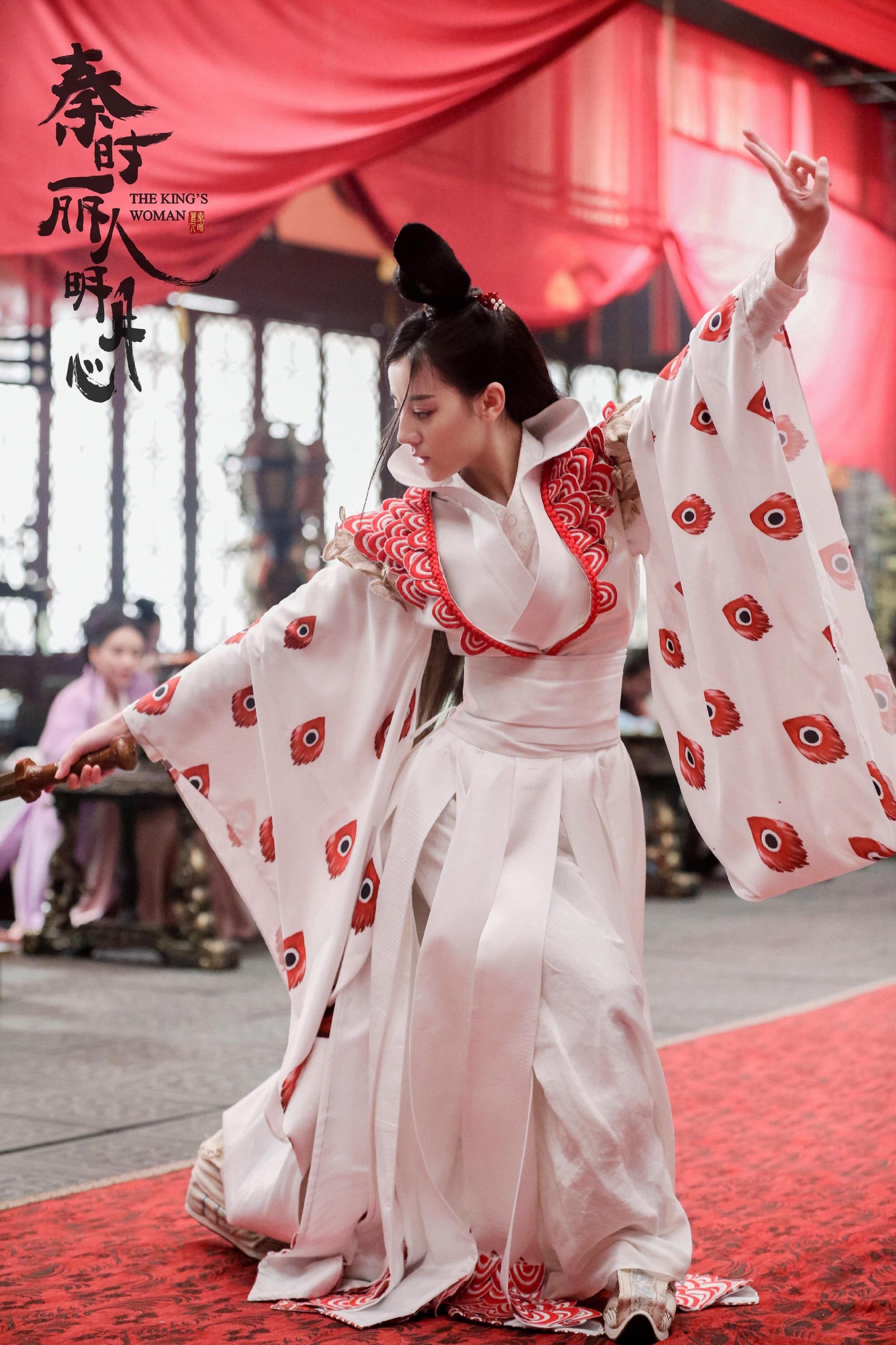 杨幂捧热巴捧错了?她只适合演现代剧古装剧都要扑街?