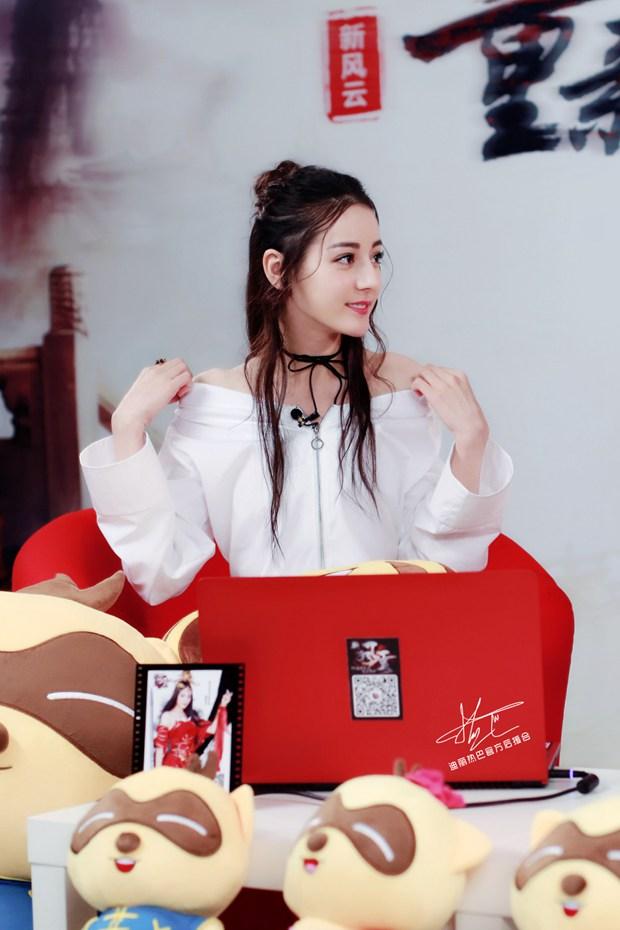 【美图】唯美有气质的女星迪丽热巴Dilraba的美图图片-小超博客