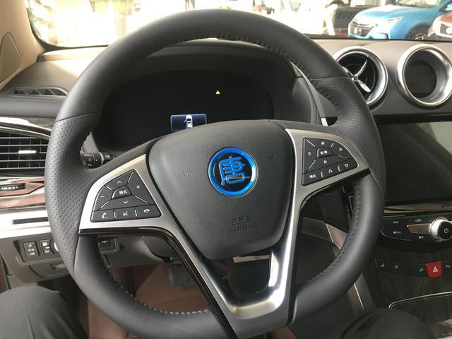 这款国产车有网友直呼买不起,配置丰富,百公里4.9s,油耗仅2L