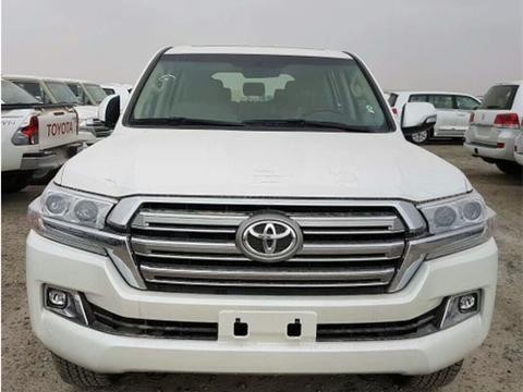 17款陆地巡洋舰酷路泽4000中东霸气越野大幅度最新行情报道