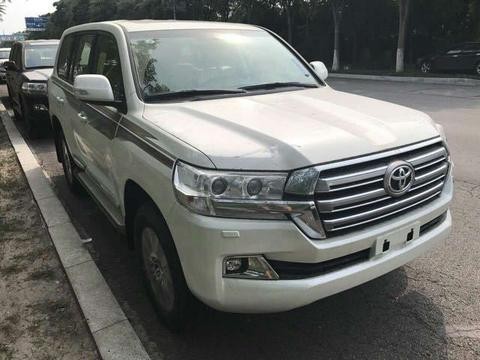 18款丰田酷路泽4000 强势来袭配置解析