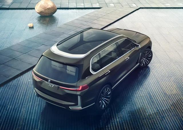 据说憋了十年才推出!结果被网友发现撞脸国产!宝马最丑SUV