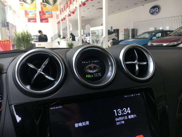 这款国产车有网友直呼买不起,配置丰富,百公里4.9s,油耗仅2L